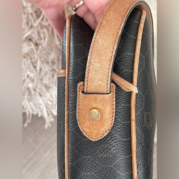 ⭐️CHRISTIAN DIOR 🍯 COMB⭐️ Crossbody handbag W/Pouch✨She is a beauty✨💯AuThEnTiC - Picture 5 of 14
